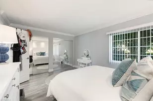 1085 Forest Lakes Dr, Naples, FL 34105 - Photo 7