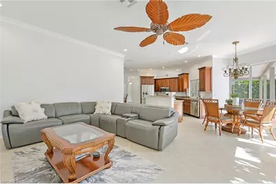 300 Wentworth Ct, Naples, FL 34104 - Photo 27