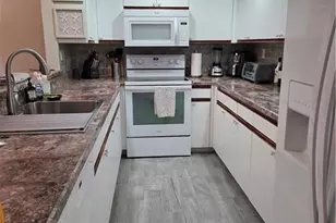 22161 Tallwood Ct, Estero, FL 33928 - Photo 5