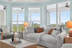 285 Grande Way, Naples, FL 34110 - Photo 7