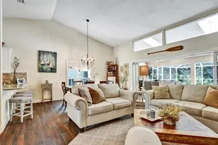 421 Countryside Dr, Naples, FL 34104 - Photo 13