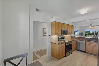 9400 Highland Woods Blvd #5205, Bonita Springs, FL 34135 - Photo 7