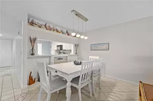 10686 Gulf Shore Dr, Naples, FL 34108 - Photo 11