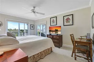 383 Harbour Dr, Naples, FL 34103 - Photo 19