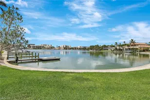 383 Harbour Dr, Naples, FL 34103 - Photo 27