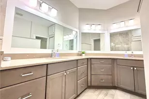 6325 Wilshire Pines Cir, Naples, FL 34109 - Photo 7