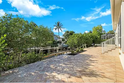 27080 Flamingo Dr, Bonita Springs, FL 34135 - Photo 31