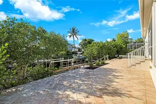 27080 Flamingo Dr, Bonita Springs, FL 34135 - Photo 31