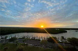 13105 Vanderbilt Dr, Naples, FL 34110 - Photo 7