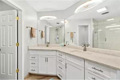 9101 Vanderbilt Dr #302, Naples, FL 34108 - Photo 19