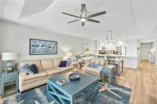 9101 Vanderbilt Dr, Naples, FL 34108 - Photo 23