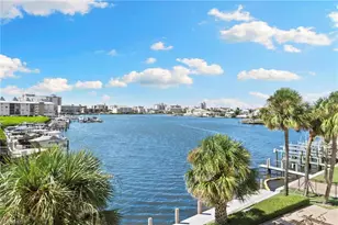 9101 Vanderbilt Dr, Naples, FL 34108 - Photo 27