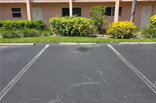 160 Turtle Lake Ct, Naples, FL 34105 - Photo 23