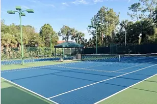 7715 Woodbrook Cir, Naples, FL 34104 - Photo 37