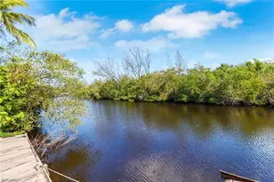 2447 Harbor Rd, Naples, FL 34104 - Photo 7