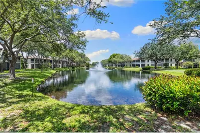 200 Diamond Cir #207, Naples, FL 34110 - Photo 17