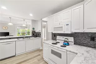 200 Diamond Cir, Naples, FL 34110 - Photo 13