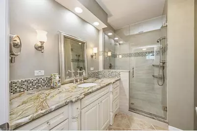 8380 Excalibur Cir #H2, Naples, FL 34108 - Photo 15