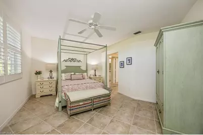 8380 Excalibur Cir #H2, Naples, FL 34108 - Photo 13