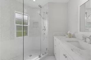 360 Carlton Pl, Naples, FL 34108 - Photo 33