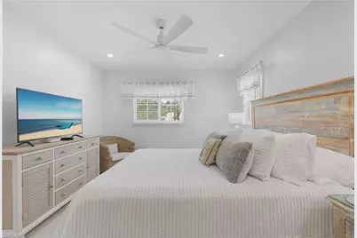 360 Carlton Pl #11, Naples, FL 34108 - Photo 29