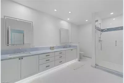 360 Carlton Pl #11, Naples, FL 34108 - Photo 25