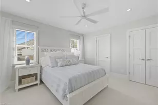 360 Carlton Pl, Naples, FL 34108 - Photo 31