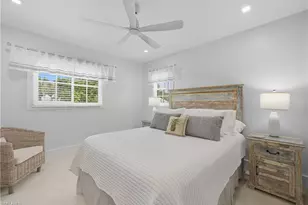 360 Carlton Pl, Naples, FL 34108 - Photo 27