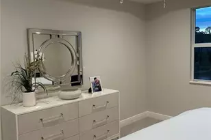 2555 Seychelles Dr, Naples, FL 34112 - Photo 9