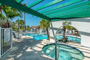 2166 Anchorage Ln, Naples, FL 34104 - Photo 27