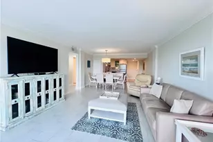 5 Bluebill Ave, Naples, FL 34108 - Photo 13