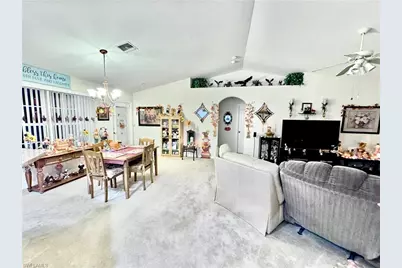 2903 38th St SW, Lehigh Acres, FL 33976 - Photo 7