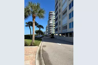 435 Dockside Dr #B-602, Naples, FL 34110 - Photo 3