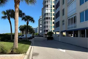 435 Dockside Dr, Naples, FL 34110 - Photo 3