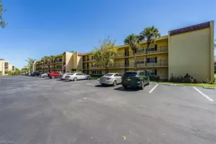 1083 Forest Lakes Dr, Naples, FL 34105 - Photo 23