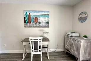 555 Park Shore Dr, Naples, FL 34103 - Photo 9