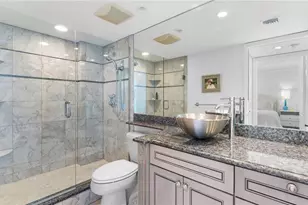 6101 Pelican Bay Blvd, Naples, FL 34108 - Photo 17