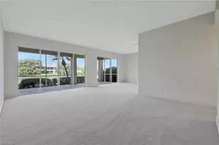 558 Vintage Reserve Ln, Naples, FL 34119 - Photo 7