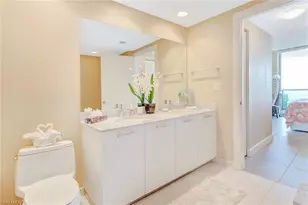 3000 Oasis Grand Blvd, Fort Myers, FL 33916 - Photo 17