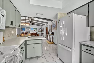 2030 SE 25th Ter, Cape Coral, FL 33904 - Photo 19