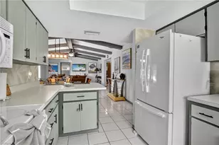 2030 SE 25th Terrace, Cape Coral, FL 33904 - Photo 19