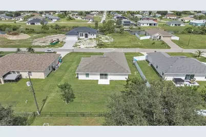 412 NE 25th St, Cape Coral, FL 33909 - Photo 29