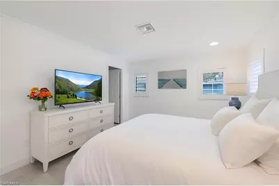 1250 Tuna Ct, Naples, FL 34102 - Photo 21