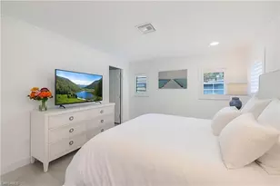 1250 Tuna Ct, Naples, FL 34102 - Photo 21