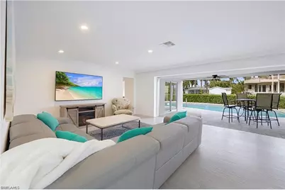 1250 Tuna Ct, Naples, FL 34102 - Photo 23