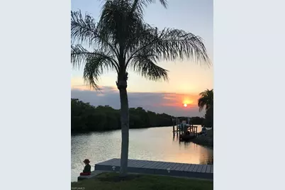 1277 Grand Canal Dr, Naples, FL 34110 - Photo 31