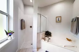 516 Eagle Creek Dr, Naples, FL 34113 - Photo 17