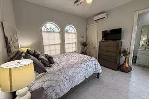 516 Eagle Creek Dr, Naples, FL 34113 - Photo 23