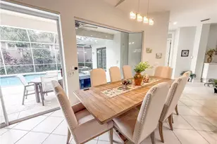 516 Eagle Creek Dr, Naples, FL 34113 - Photo 9