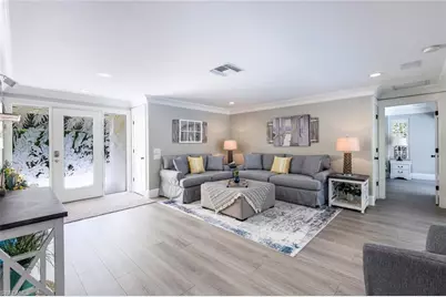 723 Willowhead Dr, Naples, FL 34103 - Photo 7